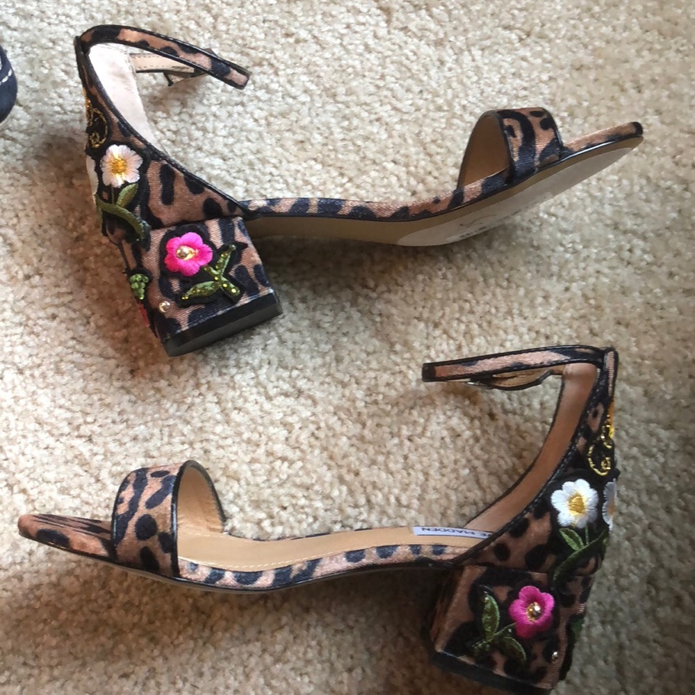 New Steve Madden Inca velvet floral flowers rose rhinestone sandal shoe 6.5 - Picture 4 of 7